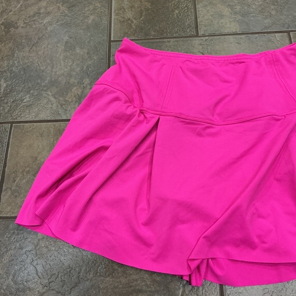 😳BUY 1,GET 2 FREE😳 Vibrant Pink Skort - Picture 2 of 3